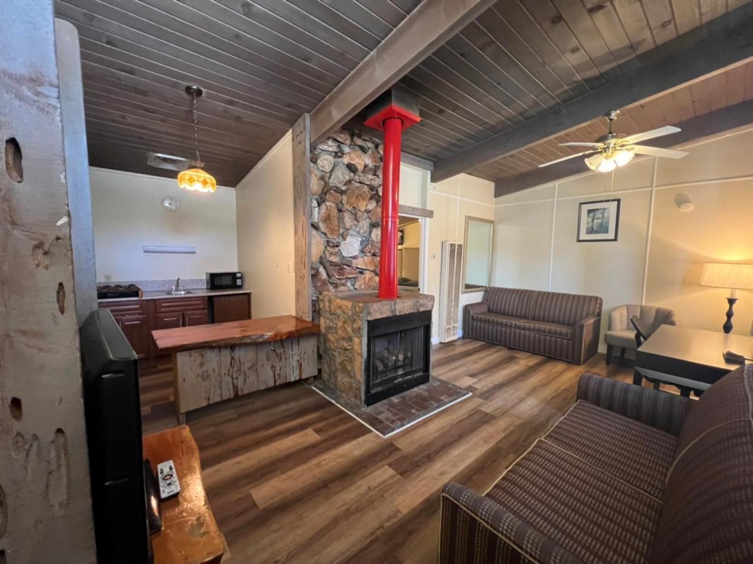 Omeo Suites Big Bear บิ๊กแบร์เลค ห้อง รูปภาพ